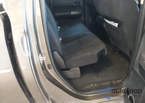 2011 Toyota Tundra Double Cab Sr5 z USA, uszkodzony, nr VIN 5TFRY5F18BX115310